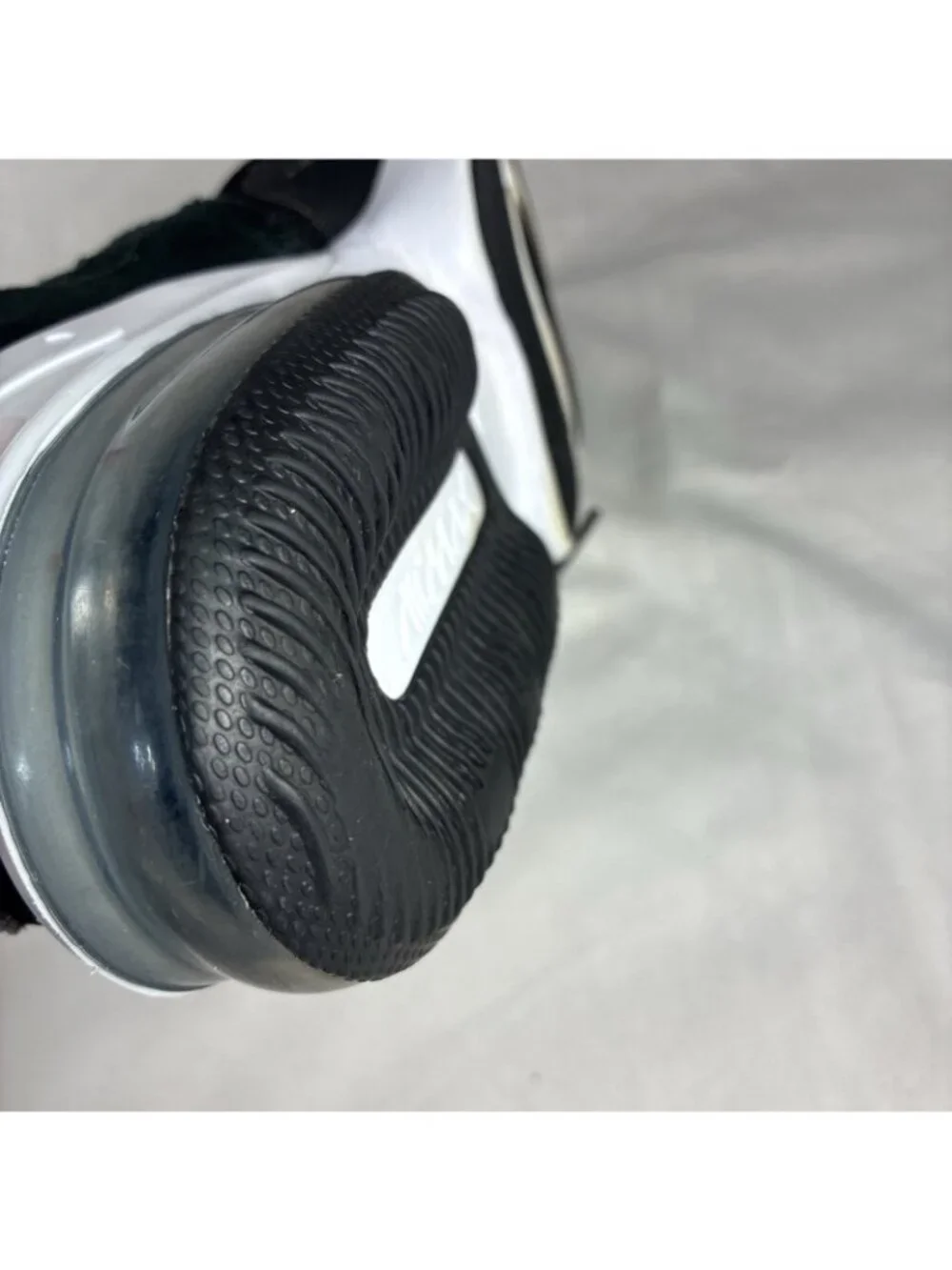 Nike Air Max Infinity Black White BQ5309-001 Running Shoes 6.5Y Women Size 8